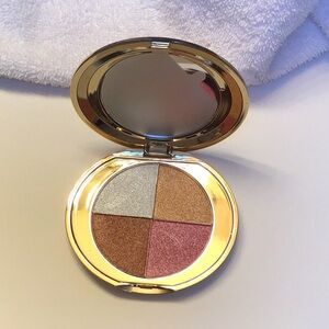 “IN BLOOM” HIGHLIGHTER PALETTE / UNBRANDED